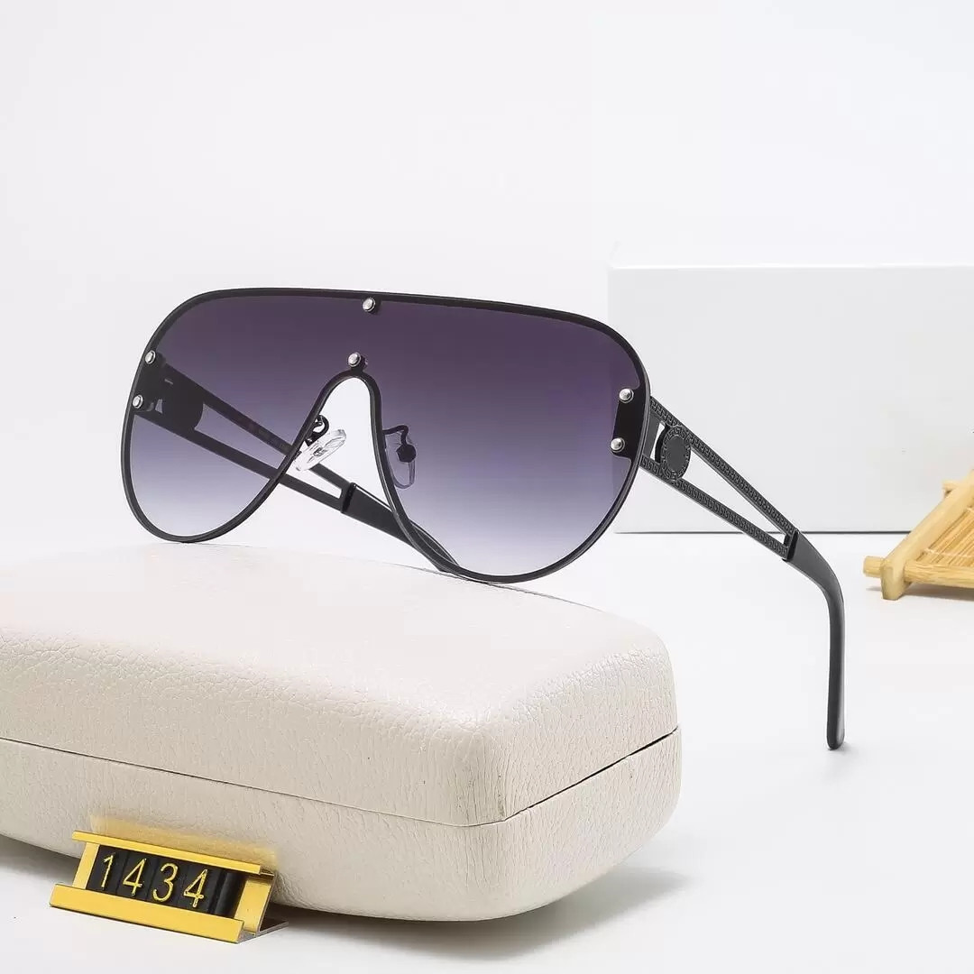 Fashion Luxury Sunglasses Men and Women High Quality Real Beach Goggle Retro Full Frame UV400 Protection Sunglasses 1434
Fashion Luxury Sunglasses Men and Women High Quality Real Beach Goggle Retro Full Frame UV400 Protection Sunglasses 1434