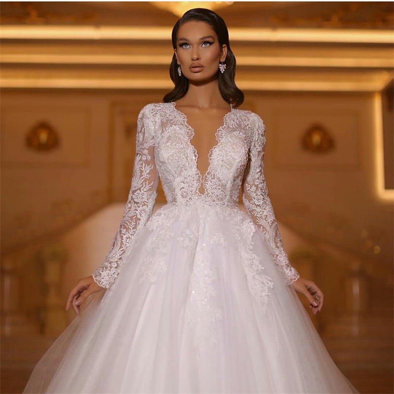 Newest Chic A Line Wedding Dresses Long Sleeves Custom Made Lace Appliqued Beach Boho Bridal Gowns Gorgeous Soft Tulle Robes De Mariée