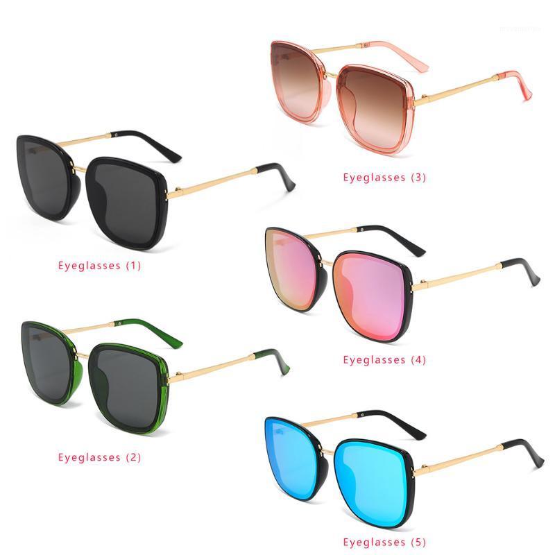 Metal Big Square Frame Sunglasses for Women Men Travel Street Photo Eyeglasses Designer Colorful Eyewear for Female Oculos1
Metal Big Square Frame Sunglasses for Women Men Travel Street Photo Eyeglasses Designer Colorful Eyewear for Female Oculos1