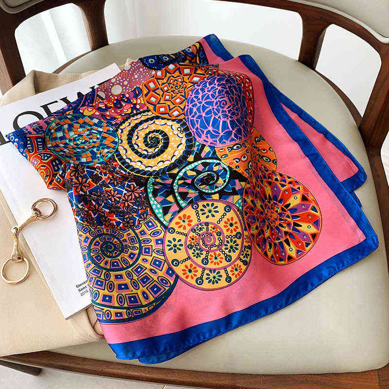 70x70cm Square Neck Silk Scarf 2022 Top Women Fashion Scarves for Ladies New Print Foulard Shawls Wraps Office Small Hair Hijab Y220228