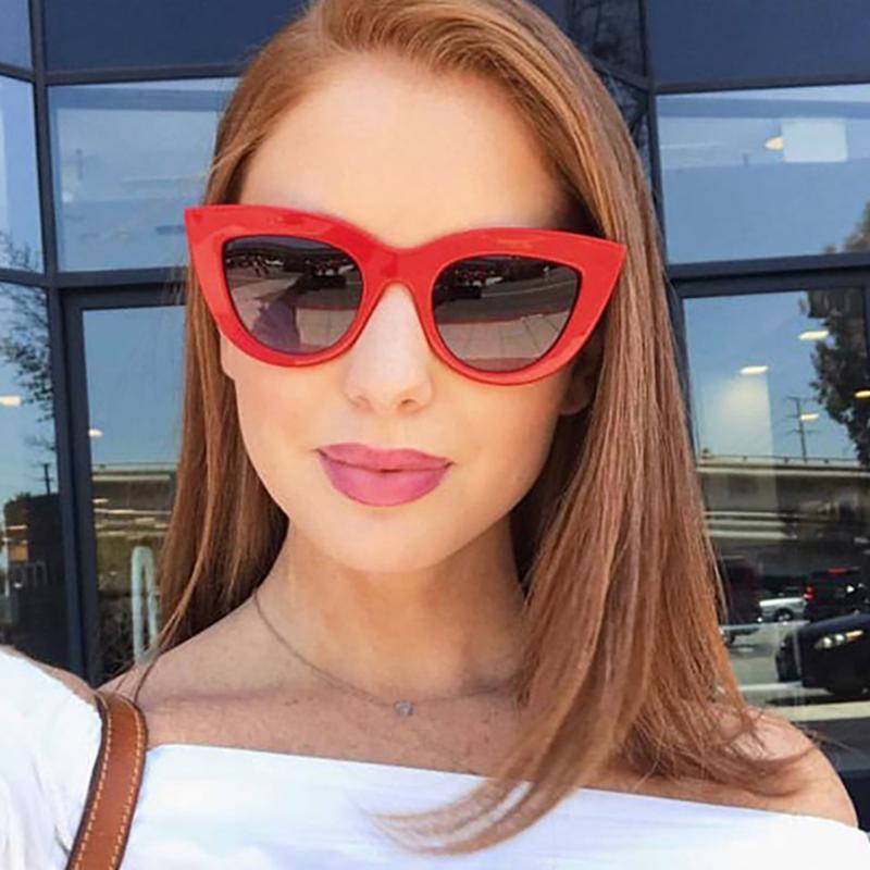 Women Glasses American Style Cat Eye Metal Hinge Sunglasses Red Frame Black Lenses Vintage Luxury Designer Driving Glasses
Women Glasses American Style Cat Eye Metal Hinge Sunglasses Red Frame Black Lenses Vintage Luxury Designer Driving Glasses
