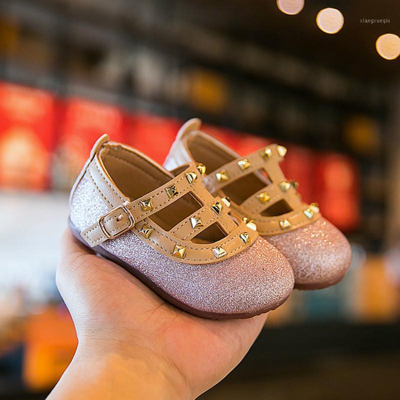 2021 New Girls Rivets Leather Shoes Kids Single Shoes Soft Baby Girls Princess Flat Dance Children Sandals Toddler E4331, Silver
2021 New Girls Rivets Leather Shoes Kids Single Shoes Soft Baby Girls Princess Flat Dance Children Sandals Toddler E4331, Silver