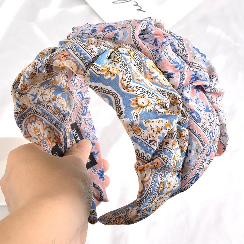 2020 New Fashion Women Hair Accessories Wide Side Flower Hairband Print Bohemia Turban Summer Fresh Styles Headwear Wholesale
2020 New Fashion Women Hair Accessories Wide Side Flower Hairband Print Bohemia Turban Summer Fresh Styles Headwear Wholesale
