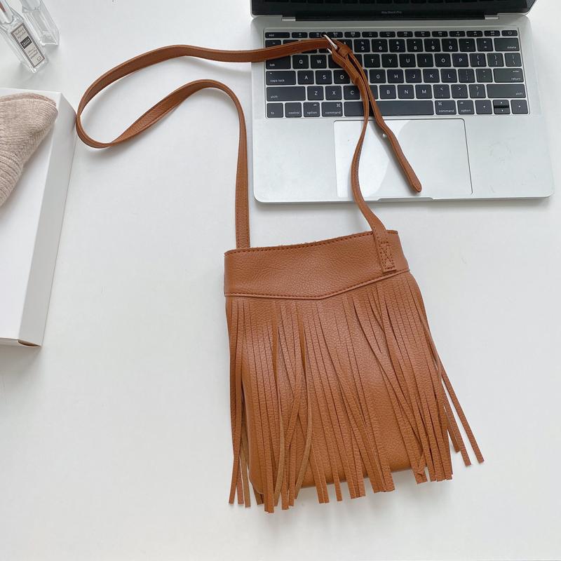 New Small Tassels Women Bags High Quality PU Leather Soft Ladies Shoulder Bag Solid Color Korean Female Crossbody Phone Bag, Beige
New Small Tassels Women Bags High Quality PU Leather Soft Ladies Shoulder Bag Solid Color Korean Female Crossbody Phone Bag, Beige