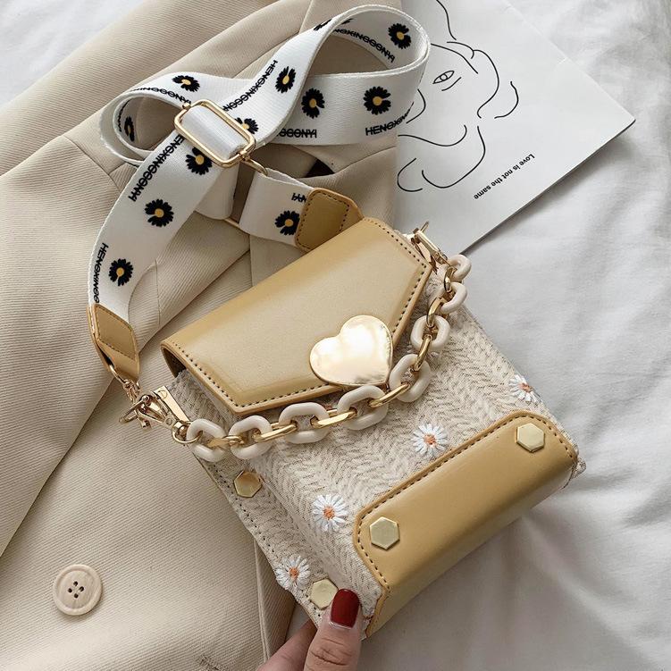 2021 New Trendy Youngs Girls Shoulder Bags Female Summer Small Bag Broadband Messenger Bag Small Fresh Straw for Women, Ivory
2021 New Trendy Youngs Girls Shoulder Bags Female Summer Small Bag Broadband Messenger Bag Small Fresh Straw for Women, Ivory