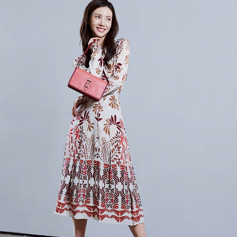 New Autumn Style Retro Print-only-breasted Long Sleeves Elegant Fine Temperament Fitting Mid-length Shirt Shol, Multiple
New Autumn Style Retro Print-only-breasted Long Sleeves Elegant Fine Temperament Fitting Mid-length Shirt Shol, Multiple