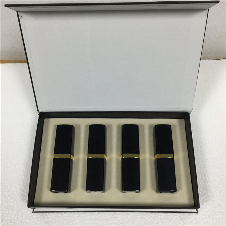 Famous Matte lipstick 4 different colors Black tube matte lipstick 4pcs/set Make up Cosmetics Free shipping, 4pcs/set(with logo)
Famous Matte lipstick 4 different colors Black tube matte lipstick 4pcs/set Make up Cosmetics Free shipping, 4pcs/set(with logo)