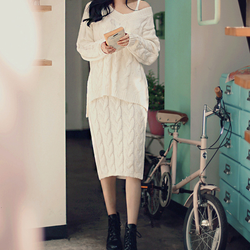 2021 New Overrated Female Malware Solid Matching Set Loose V-low Knit Knitting Pullover Suspend Mid-dress Long Spring KQL5, Navy
2021 New Overrated Female Malware Solid Matching Set Loose V-low Knit Knitting Pullover Suspend Mid-dress Long Spring KQL5, Navy