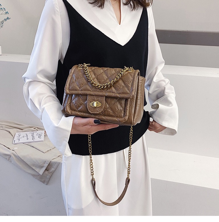 PB0002 Fashion PU Leather Cross Body Bags Handbag New Simple Versatile Retro Shoulder Bag Messenger Bag for Women 15x22x9cm
PB0002 Fashion PU Leather Cross Body Bags Handbag New Simple Versatile Retro Shoulder Bag Messenger Bag for Women 15x22x9cm