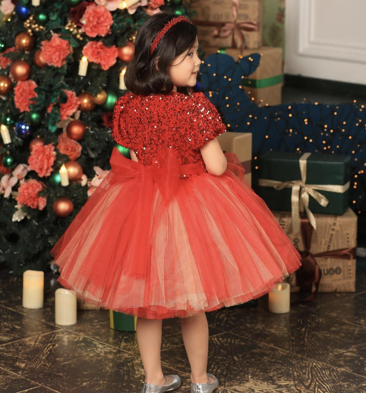 Sparkling Ball Gown Girl's Pageant Dresses Sequins bodice Red Flower Girls Dress Tulle Short Sleeves Age 5 6 7 8 9 10 Prom Gown Birthday Party