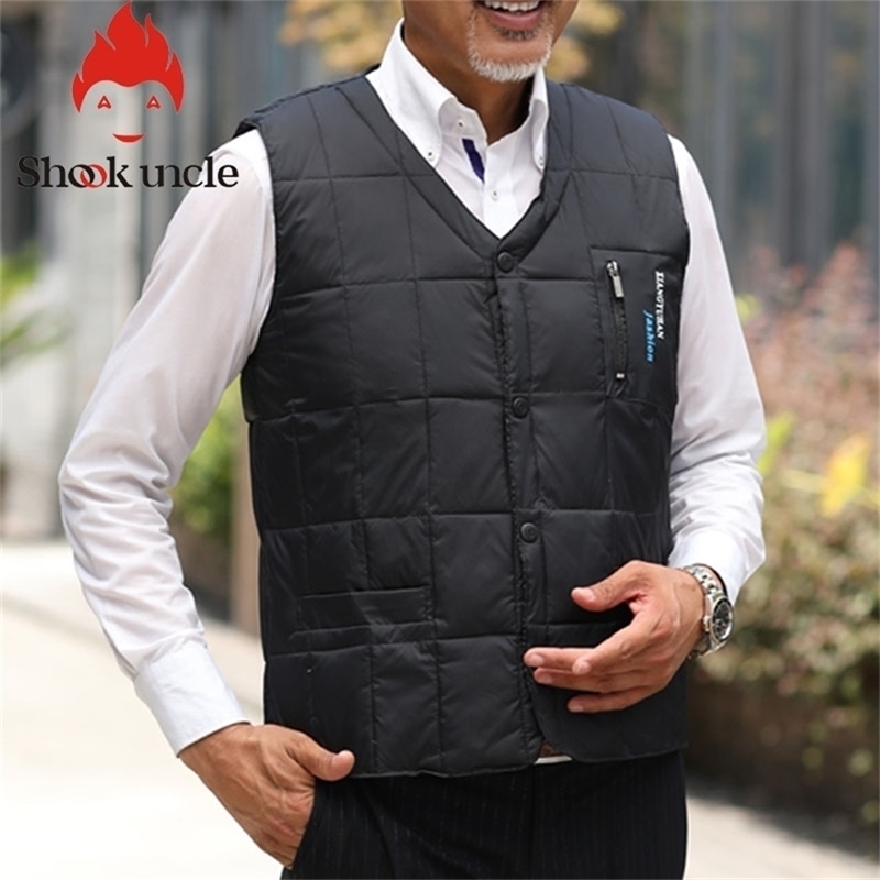 Casual Male Vest 80% White Duck Down Vest Men Autumn Winter Warm Sleeveless Jacket V-neck Button Down Zipper pocket Waistcoat 201225