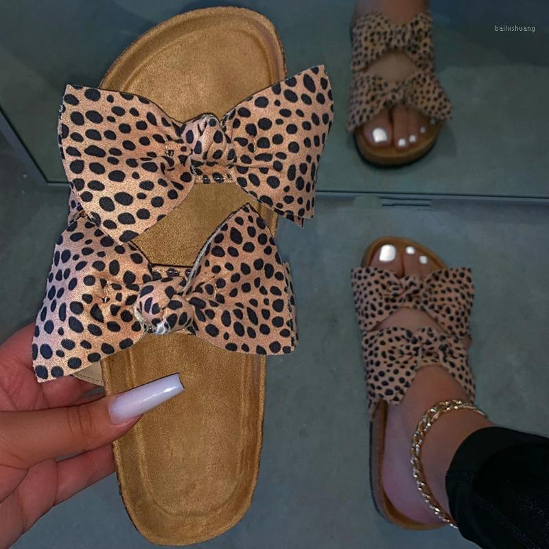 Leopard Non-slip Flip-flops Woman Shoes Bohemian Style Animal Print Flats Open Toe Slipper Casual Beach Shoe Slippers Woman1, Brown
Leopard Non-slip Flip-flops Woman Shoes Bohemian Style Animal Print Flats Open Toe Slipper Casual Beach Shoe Slippers Woman1, Brown