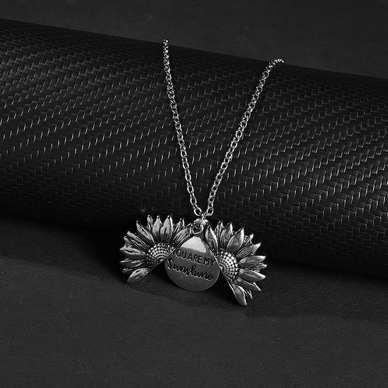 Retro Gold Silver Plated You Are My Sunshine Sunflower Pendent Necklace Openable Helianthus Flower Necklaces for Women Valentine's Day Nice Jewel