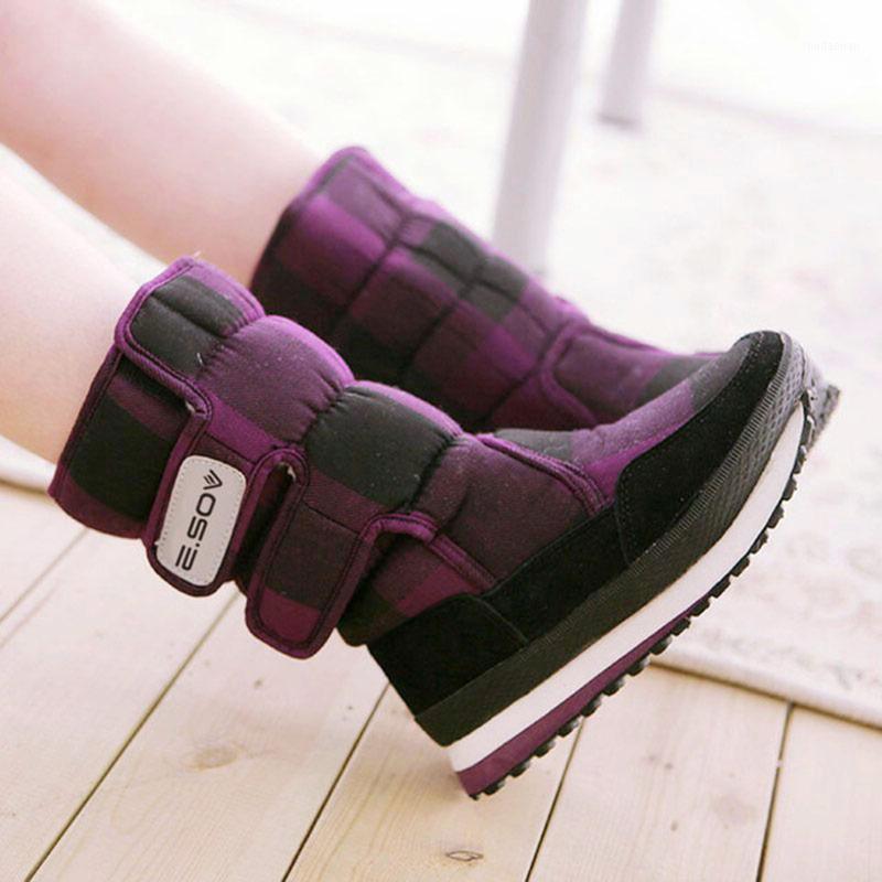 Thick fur warm winter boots women shoes 2020 new fashion hook&loop mid-calf winter shoe woman platform boots snow Botas Mujer1, Black white
Thick fur warm winter boots women shoes 2020 new fashion hook&loop mid-calf winter shoe woman platform boots snow Botas Mujer1, Black white