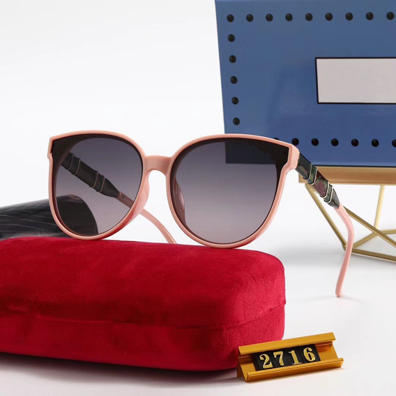 2252 men classic design sunglasses Fashion Oval frame Coating 2252S sunglasses UV400 Lens Carbon Fiber Legs Summer Style Eyewear with box
2252 men classic design sunglasses Fashion Oval frame Coating 2252S sunglasses UV400 Lens Carbon Fiber Legs Summer Style Eyewear with box