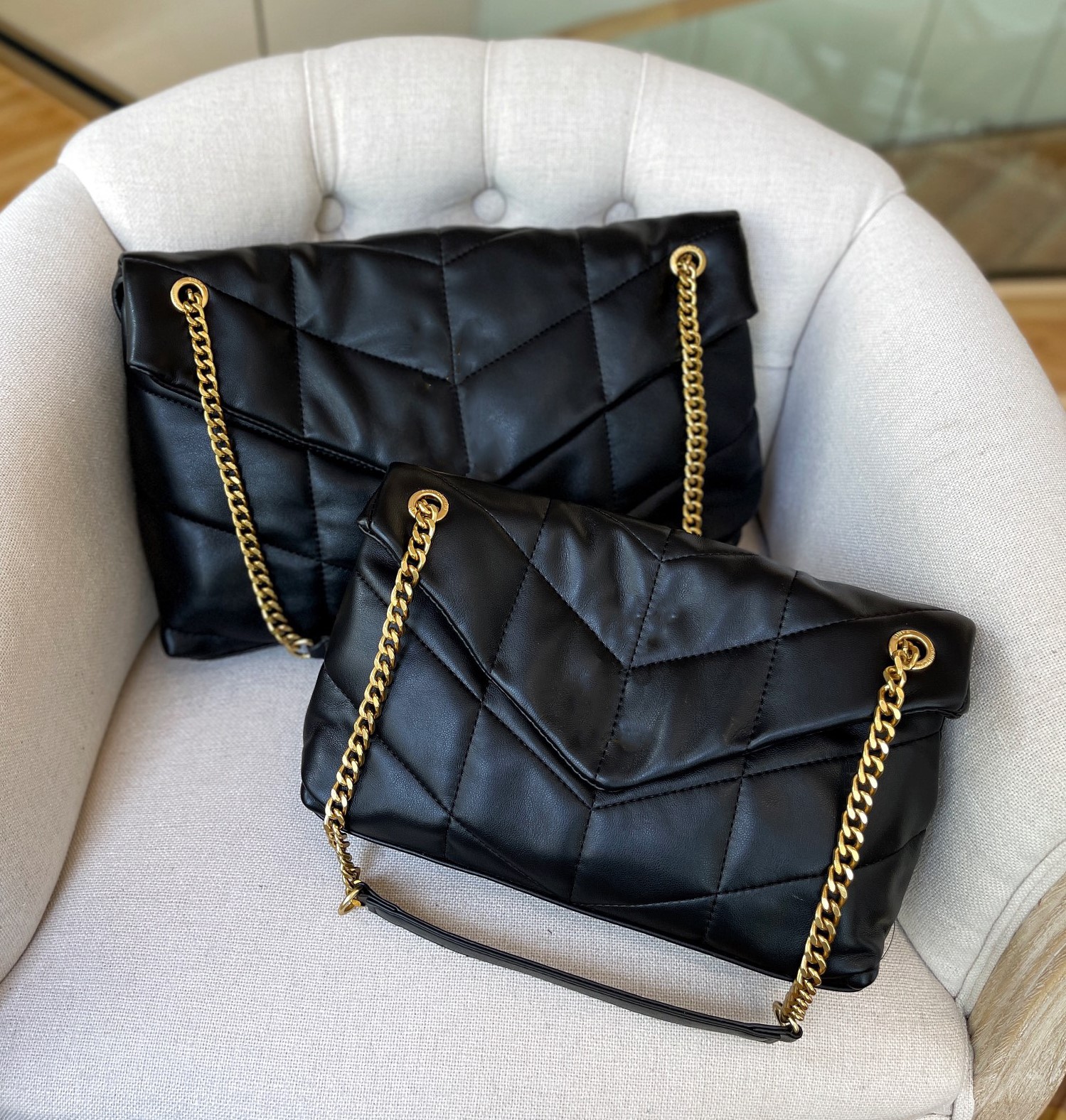 Designer Women Luxury Crossbody Messenger Shoulder Bags Pufer Chain Bag Good Quality Purses Ladies Handbag, Red
Designer Women Luxury Crossbody Messenger Shoulder Bags Pufer Chain Bag Good Quality Purses Ladies Handbag, Red