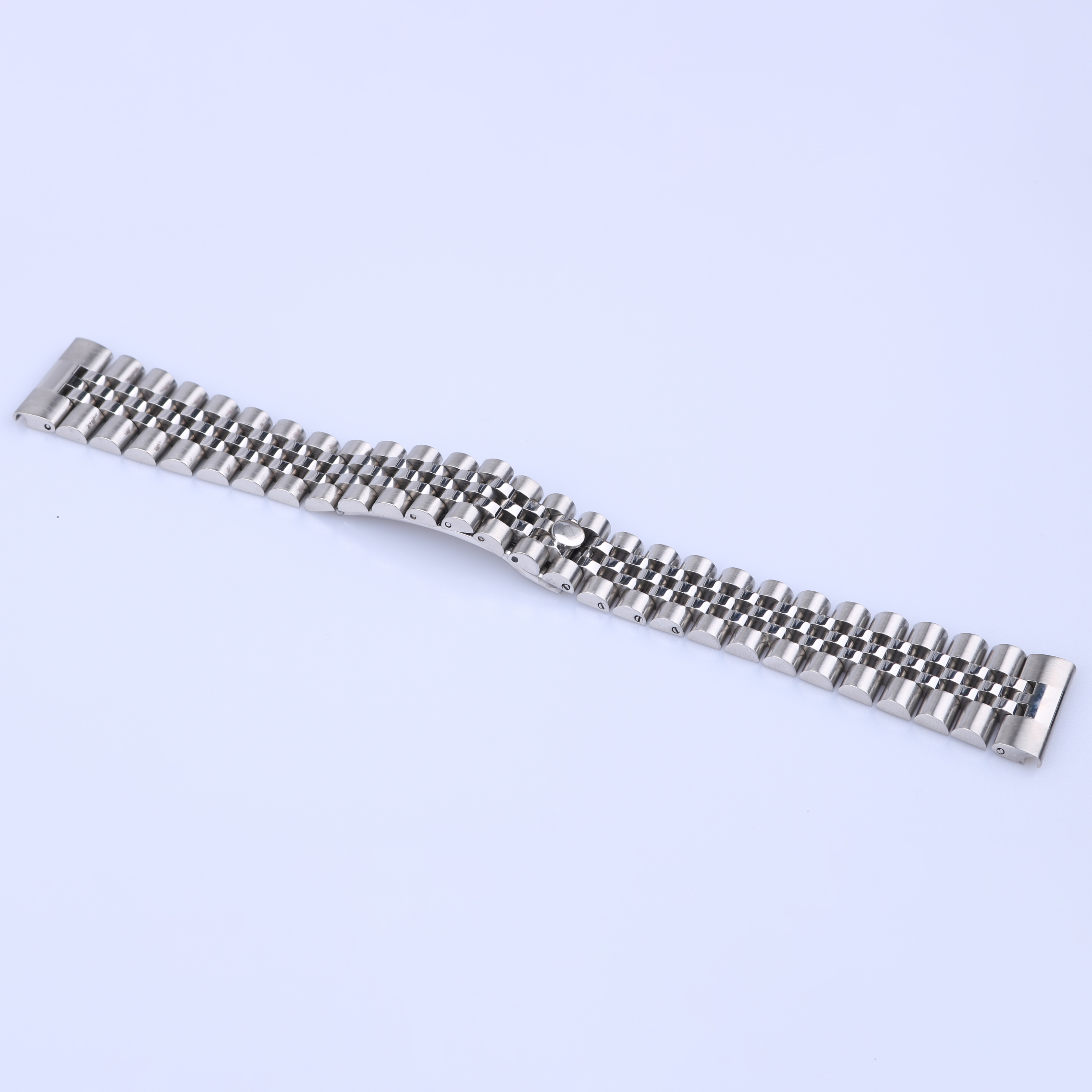 20mm 316L Jubilee Silver Steel Solid Straight End Screw Links Wrist Watch Band Bracelet For GMT SUB Datejust2838
20mm 316L Jubilee Silver Steel Solid Straight End Screw Links Wrist Watch Band Bracelet For GMT SUB Datejust2838