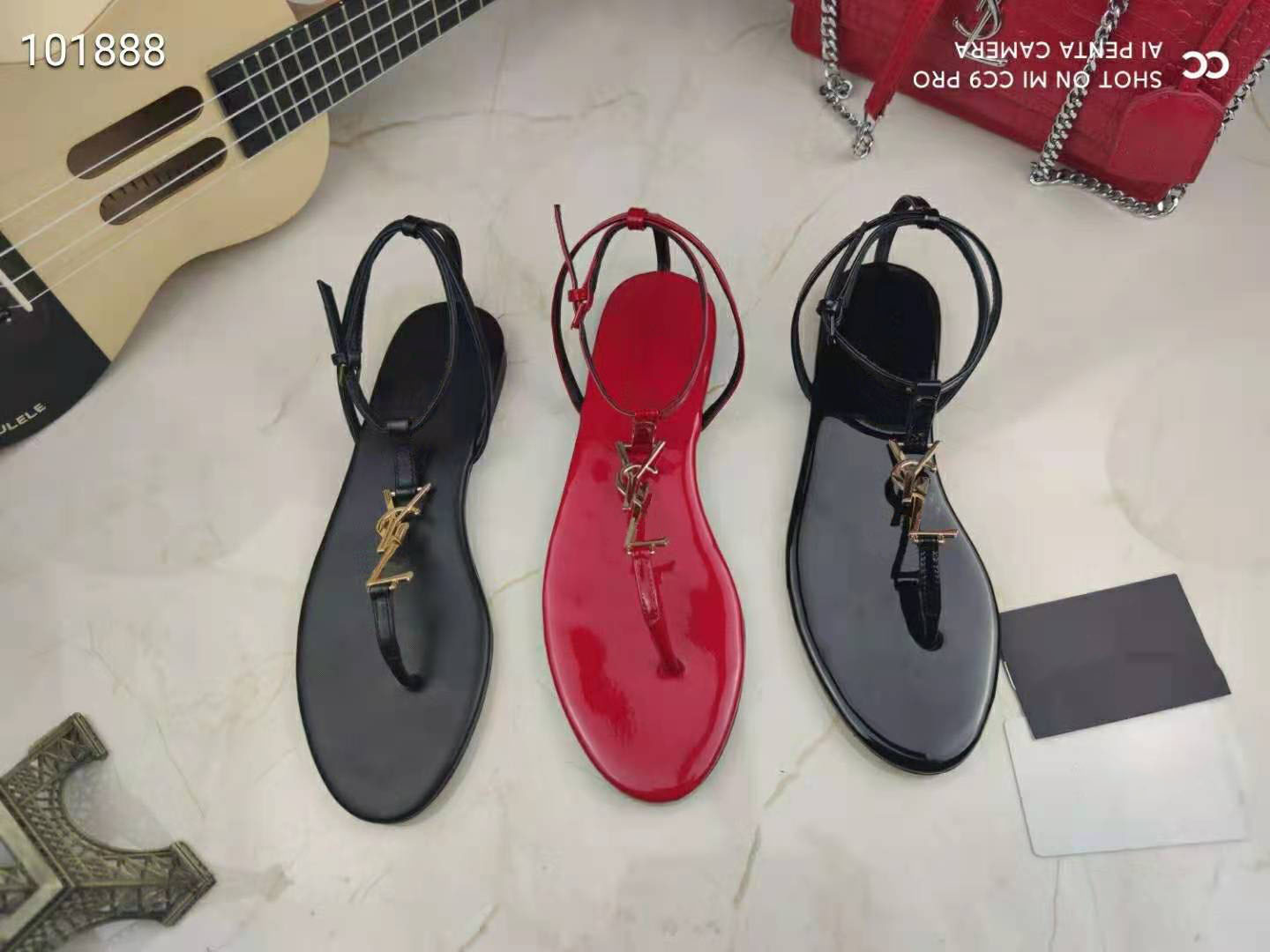 2021 new spring and summer sandals, clip toe series, Roman style, sexy patent leather, metal letter decoration, charming, Black
2021 new spring and summer sandals, clip toe series, Roman style, sexy patent leather, metal letter decoration, charming, Black