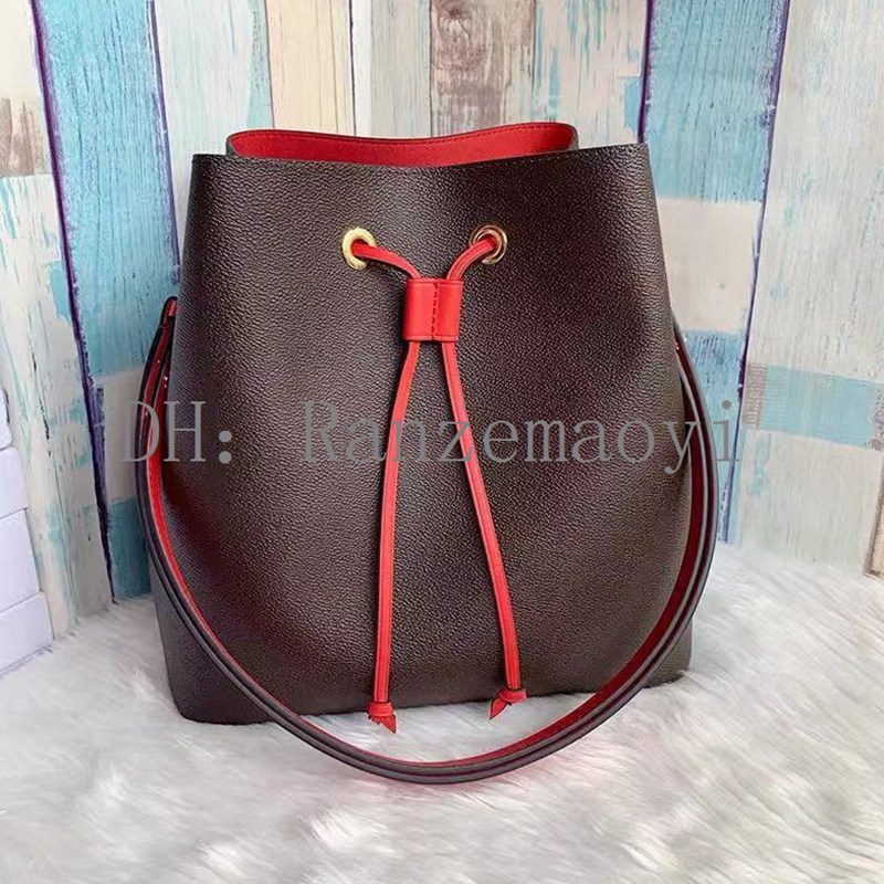 Wholesale Drawstring For Women Leather Fashion Shoulder Bag Classic Tote For Lady Handbags Presbyopic Shopping Bag Purse Messenger Bag
Wholesale Drawstring For Women Leather Fashion Shoulder Bag Classic Tote For Lady Handbags Presbyopic Shopping Bag Purse Messenger Bag