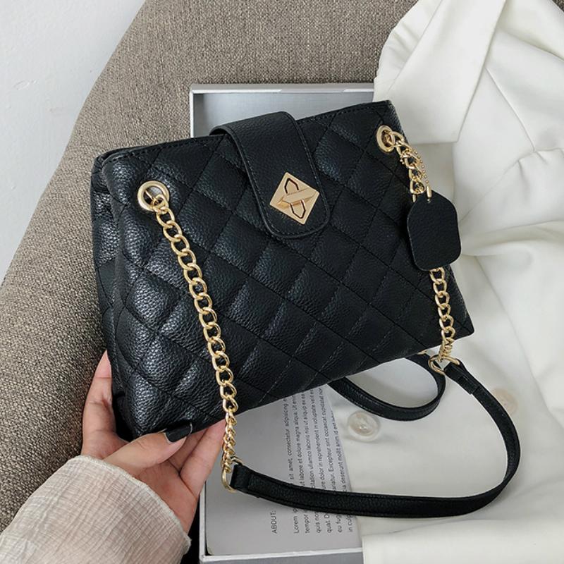 Quilted black Large Capacity Shoulder Bag Women's Bag 2021 New Style Fashion Chain Shoulder Tote Sac Bols