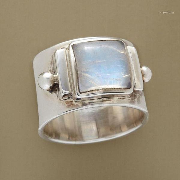 Cluster Rings Vintage Moonstone Women's Wedding Ring White Gold Large Stone Fashion Women Engagement Exquisite Jewelry Gift
Cluster Rings Vintage Moonstone Women's Wedding Ring White Gold Large Stone Fashion Women Engagement Exquisite Jewelry Gift