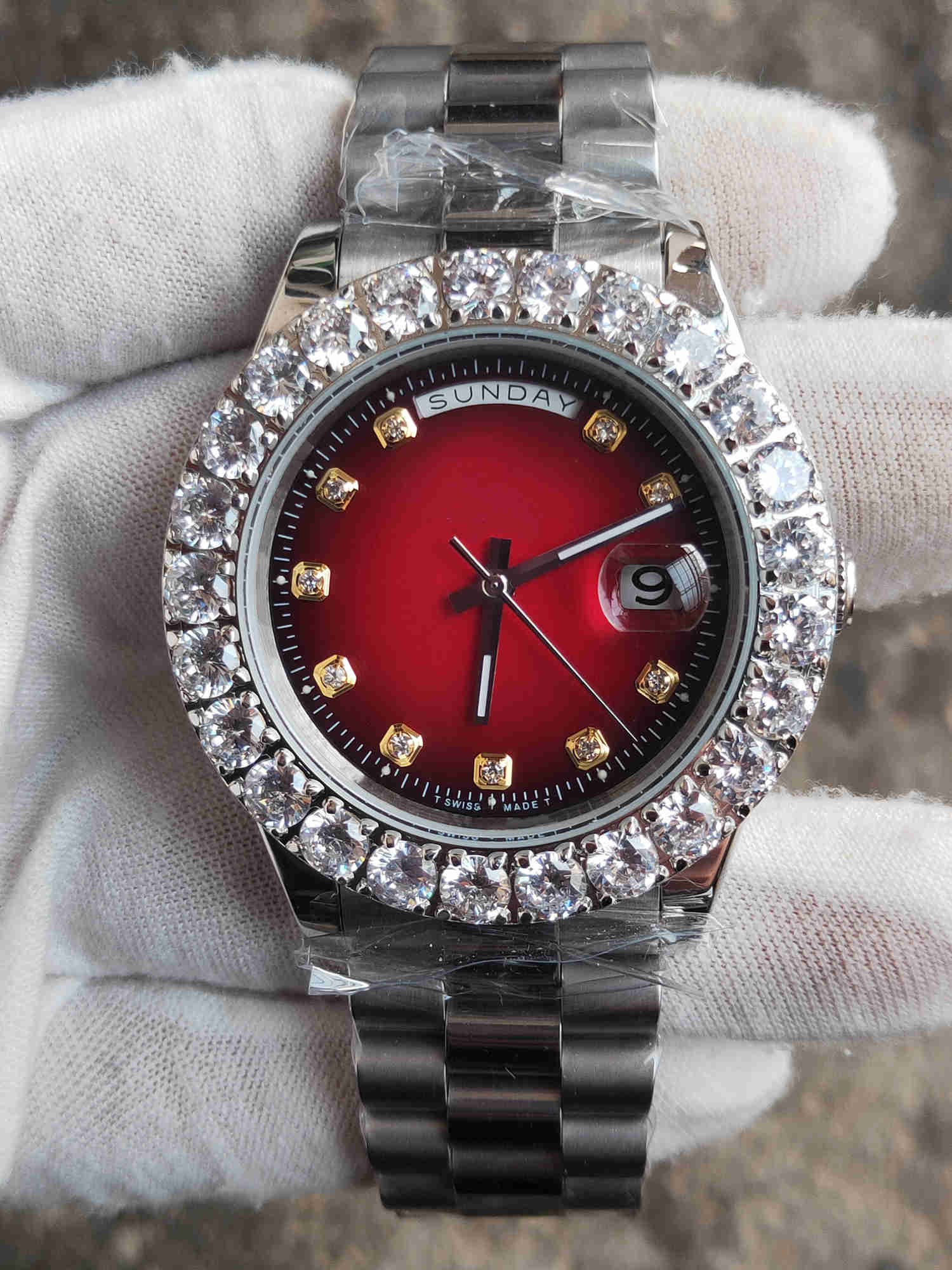 High Quality Fashion Mens Watches Automatic Mechanical Movement Stainless Steel Strap Wristwatch 43MM Big Diamond Bezel Men Wristwatches Sports Man Wristwatches
High Quality Fashion Mens Watches Automatic Mechanical Movement Stainless Steel Strap Wristwatch 43MM Big Diamond Bezel Men Wristwatches Sports Man Wristwatches