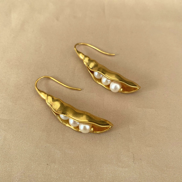 Fashion Real 18K Gold Plated Pea pods Single Pearl Popular Drop Earrings Brand Hot Sale Dangle Chandelier Letter earrings, Silver
Fashion Real 18K Gold Plated Pea pods Single Pearl Popular Drop Earrings Brand Hot Sale Dangle Chandelier Letter earrings, Silver