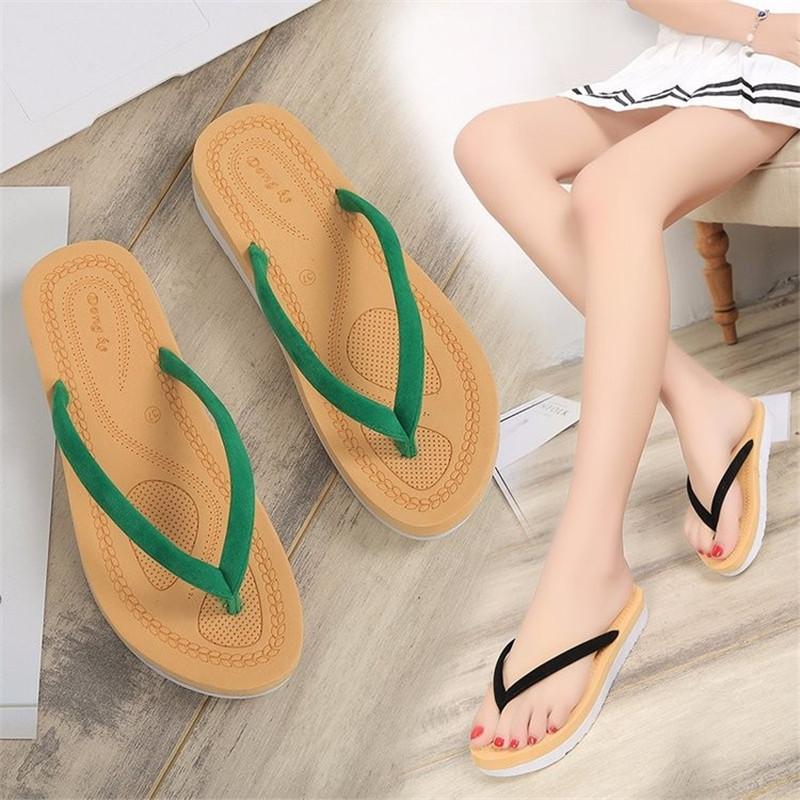 2021 spring and summer breathable flat bottom soft and comfortable solid color ladies flip flops 1201
2021 spring and summer breathable flat bottom soft and comfortable solid color ladies flip flops 1201