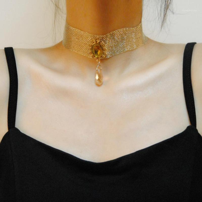 Vintage False Collar Necklace Choker Necklace Lace Handmade Pendant For Women Accessories Jewelry1
Vintage False Collar Necklace Choker Necklace Lace Handmade Pendant For Women Accessories Jewelry1