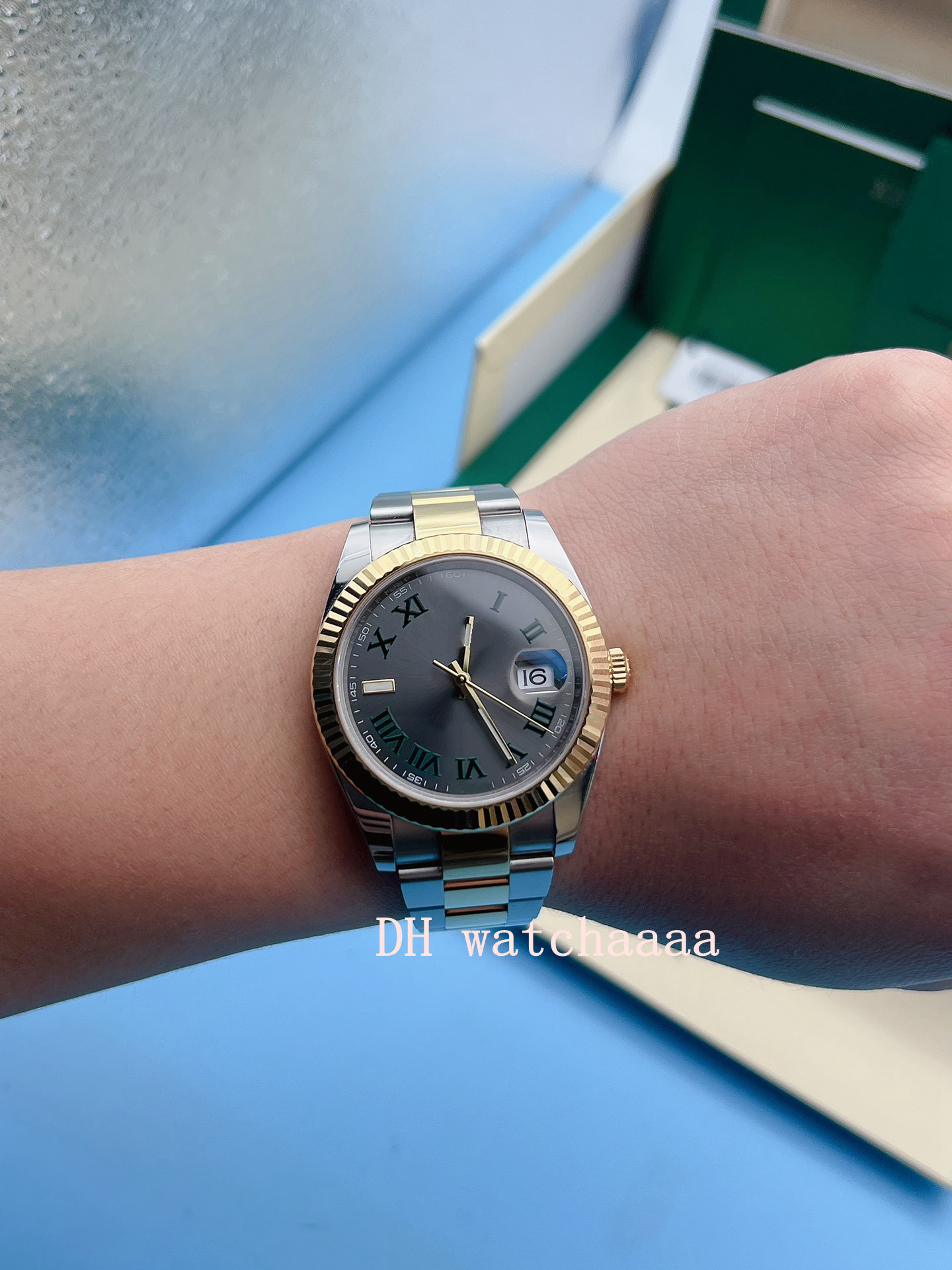 Two-tone 41mm 18k Slate Roman Wimbledon Watch 126333 Stainless Steel/18k Pure Gold Men's Watch Box
Two-tone 41mm 18k Slate Roman Wimbledon Watch 126333 Stainless Steel/18k Pure Gold Men's Watch Box
