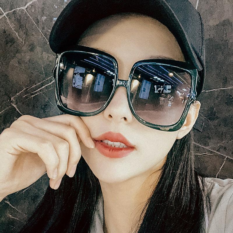 Vintage Women Square Fashion Sunglasses Classic Plastic Frame Brands Design Luxury Over Sized Sun Glasses Men New Uv400
Vintage Women Square Fashion Sunglasses Classic Plastic Frame Brands Design Luxury Over Sized Sun Glasses Men New Uv400