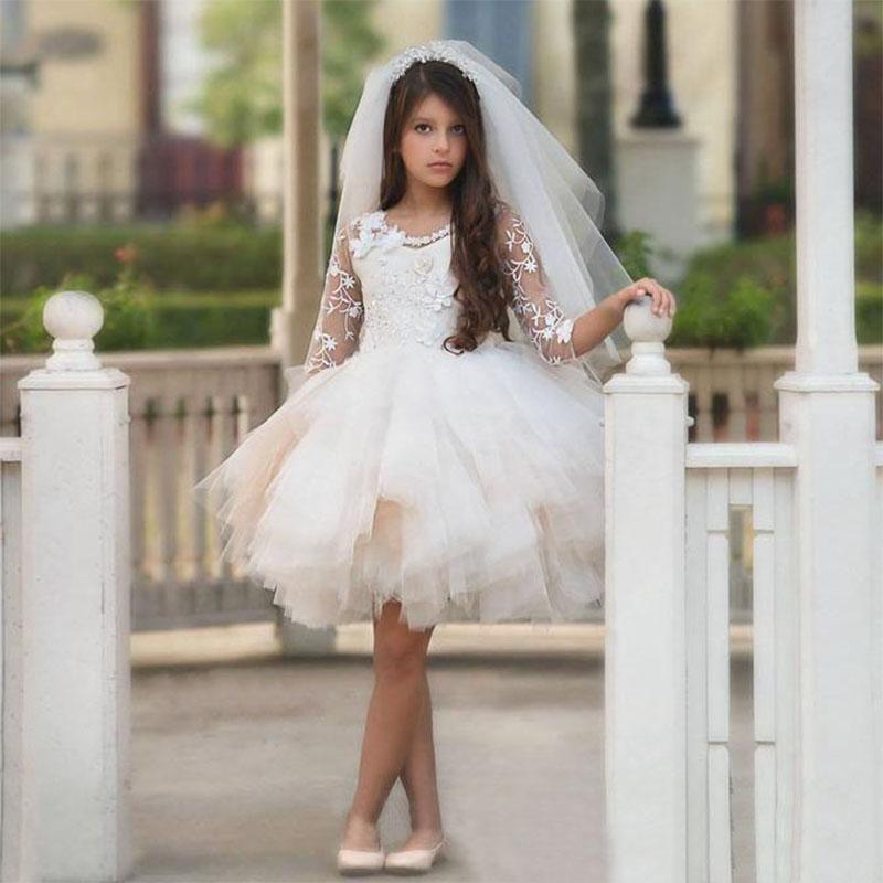2020 Hot Sale Short Ball Gown Flower Girls Dresses Jewel Neck With 3/4 Sleeve Kids Pageant Gowns Knee Length Christmas Party, Beige
2020 Hot Sale Short Ball Gown Flower Girls Dresses Jewel Neck With 3/4 Sleeve Kids Pageant Gowns Knee Length Christmas Party, Beige