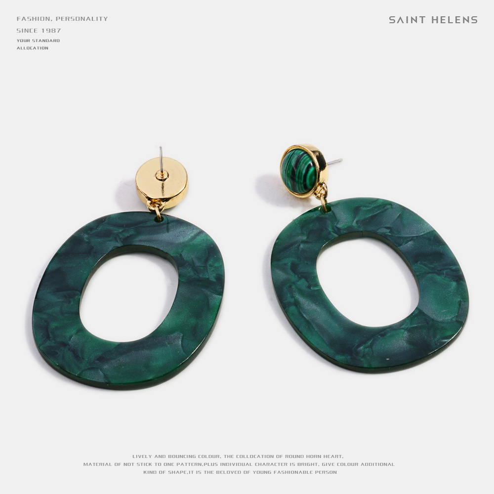 des boucles d'oreilles Exaggeration Emerald Earrings Female Fashion Geometry Small Acetic Acid Plate Earrings jewelry women earrings
des boucles d'oreilles Exaggeration Emerald Earrings Female Fashion Geometry Small Acetic Acid Plate Earrings jewelry women earrings