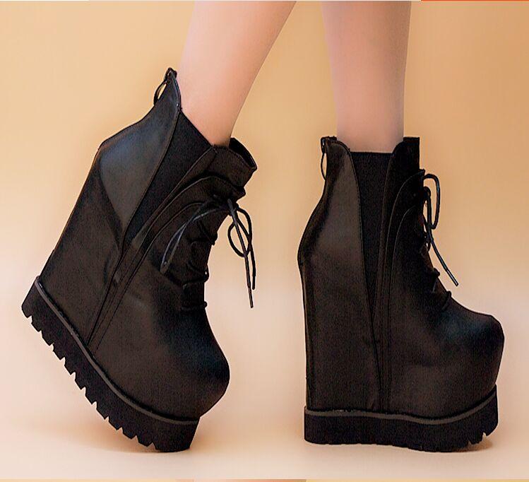 2021 Spring Wedges Ankle Booties Black Leather Rubber Sole Shoes Platform Boots Women Lacing Autumn Platform Heels Shoes 15cm
2021 Spring Wedges Ankle Booties Black Leather Rubber Sole Shoes Platform Boots Women Lacing Autumn Platform Heels Shoes 15cm