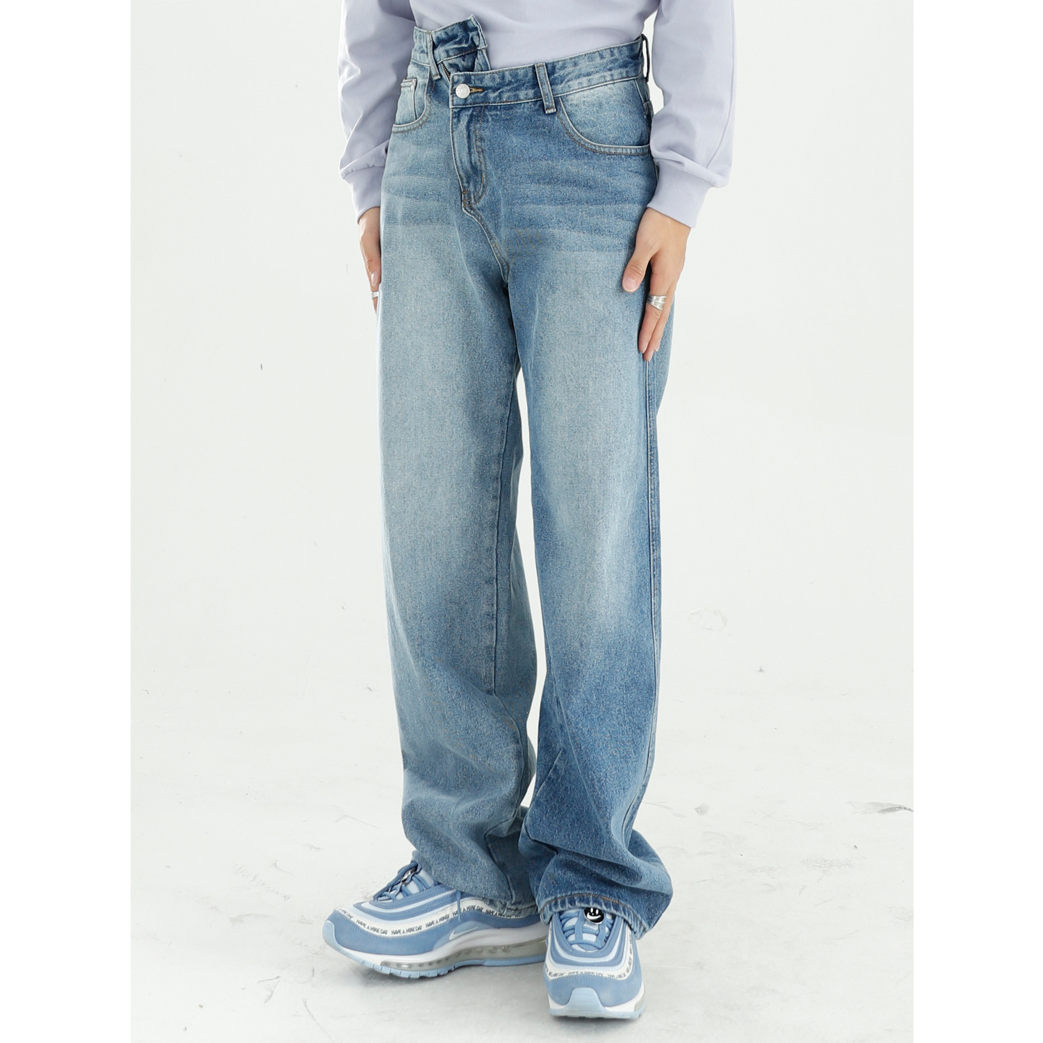 2020 Men Asymmetry Waist Breeches Straight Male Streetwear Vintage Hip Washed Jeans Xd68, 126
2020 Men Asymmetry Waist Breeches Straight Male Streetwear Vintage Hip Washed Jeans Xd68, 126