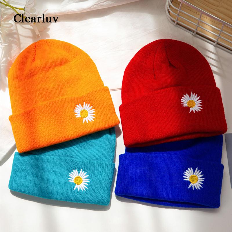 Autumn and Winter New Knitted Hat Women Thickened Plus Velvet Warm Caps All-match Solid Color Woolen Cap Small Chrysanthemum
Autumn and Winter New Knitted Hat Women Thickened Plus Velvet Warm Caps All-match Solid Color Woolen Cap Small Chrysanthemum