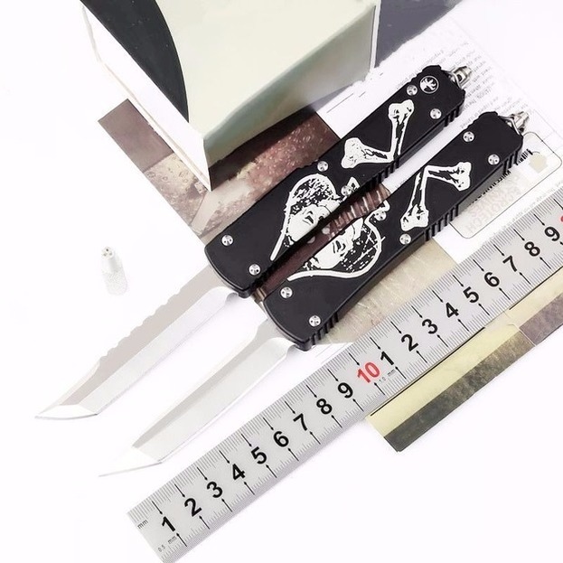 UT70 skull D2 automatic auto double action tactical self defense folding edc knife camping knife hunting knives xmas gift
UT70 skull D2 automatic auto double action tactical self defense folding edc knife camping knife hunting knives xmas gift