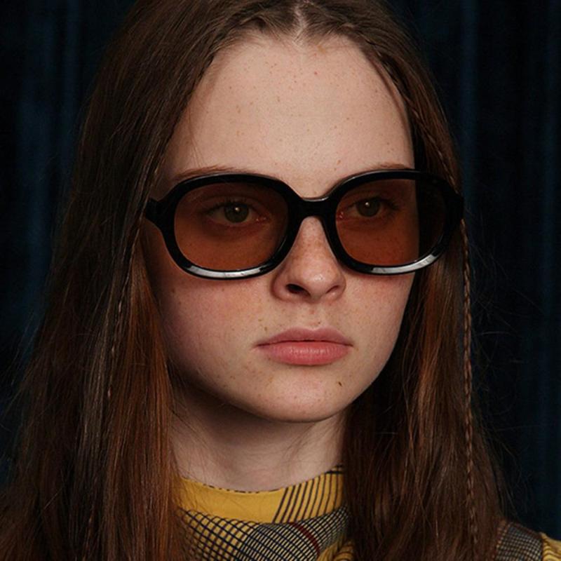 2020 Hip Hop Concave PC Frame Oval Shape Sunglasses Retro Style Glasses With UV400 CE
2020 Hip Hop Concave PC Frame Oval Shape Sunglasses Retro Style Glasses With UV400 CE
