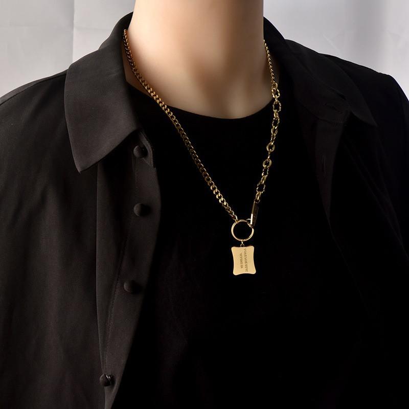 Retro Portrait Exaggerated Thick Chain Necklace Double Layer Cool Chain Hip Hop Necklace Short Clavicle Accessories
Retro Portrait Exaggerated Thick Chain Necklace Double Layer Cool Chain Hip Hop Necklace Short Clavicle Accessories