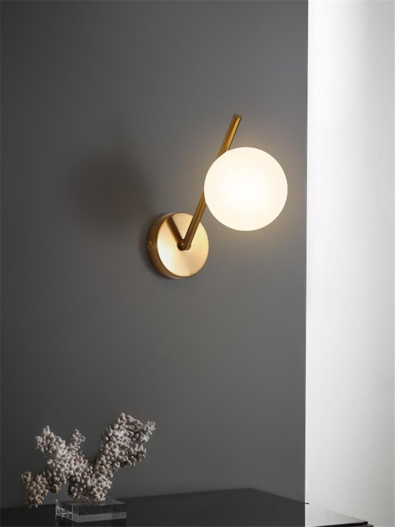 Nordic modern inclined single wall lamps bedroom corridor wall sconces lights stair bathroom mirror headlights glass lighting
Nordic modern inclined single wall lamps bedroom corridor wall sconces lights stair bathroom mirror headlights glass lighting
