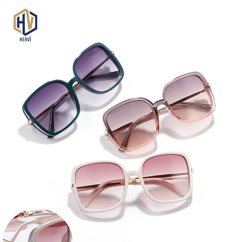 Sunglasses Big Square Frame Candy Colors Gradient Woman Semi Metal Ocean Lens Diamond Eyeglasses Unisex
Sunglasses Big Square Frame Candy Colors Gradient Woman Semi Metal Ocean Lens Diamond Eyeglasses Unisex