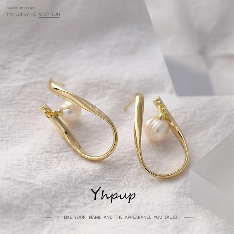 Yhpup Statement Twisted Irregular Stud Earrings Luxury Natural Pearl Jewelry for Women Charm Metal Golden Earrings Gift 2020
Yhpup Statement Twisted Irregular Stud Earrings Luxury Natural Pearl Jewelry for Women Charm Metal Golden Earrings Gift 2020