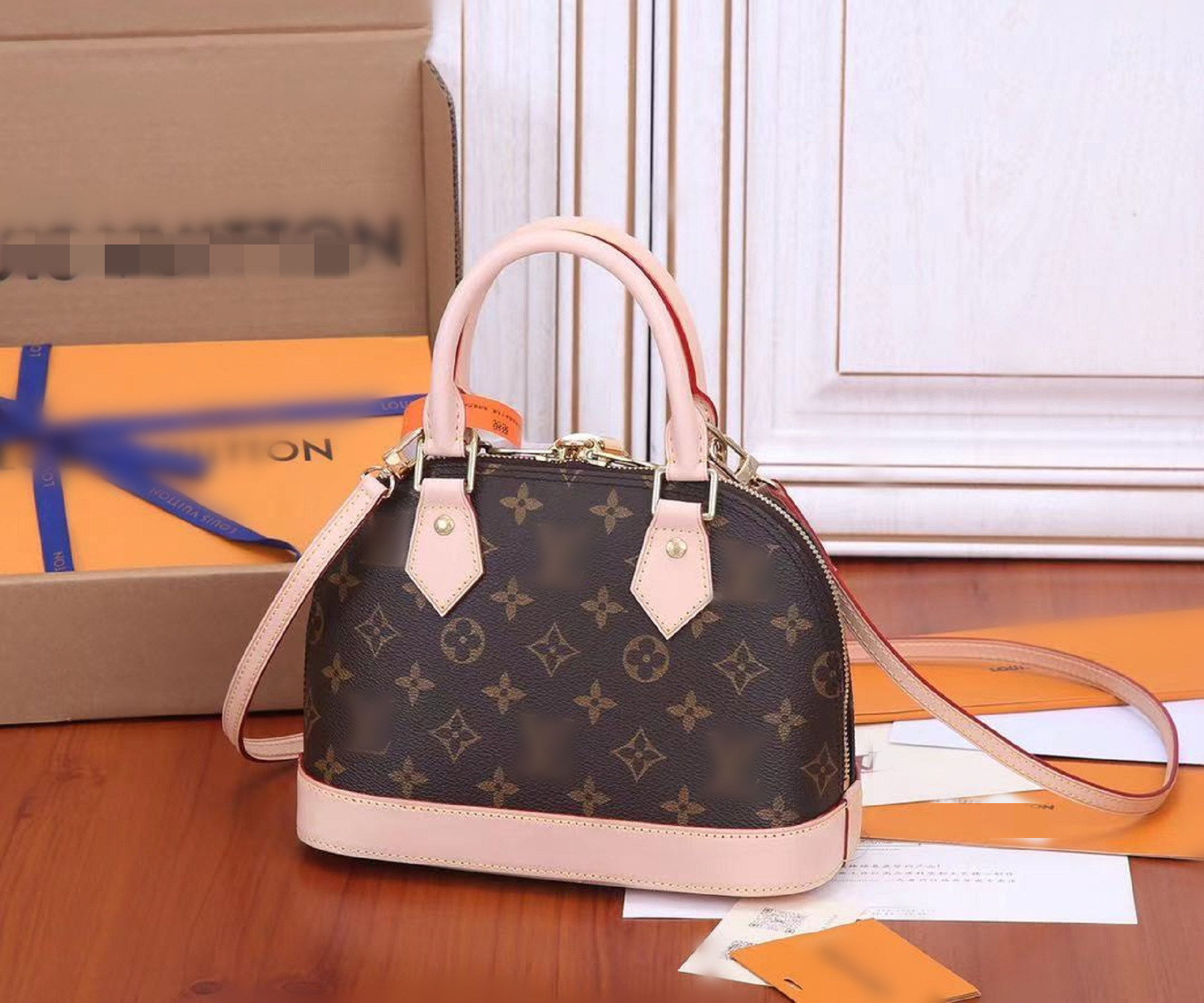 Top Quality ALMA BB PM Shell Bag Women Leather Handbags Flower Embossed Shoulder Bags With Lock Designer handbag Crossbody Purse Bag Tote 25cm, Customize
Top Quality ALMA BB PM Shell Bag Women Leather Handbags Flower Embossed Shoulder Bags With Lock Designer handbag Crossbody Purse Bag Tote 25cm, Customize