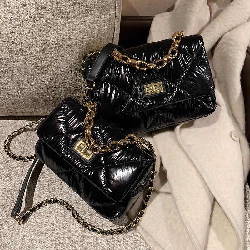 New Autumn And Winter Latest style Down fabric Shoulder Bags Chains All-match Crossbody Bag High Capacity Easy Matching Handbag, Silver-small
New Autumn And Winter Latest style Down fabric Shoulder Bags Chains All-match Crossbody Bag High Capacity Easy Matching Handbag, Silver-small