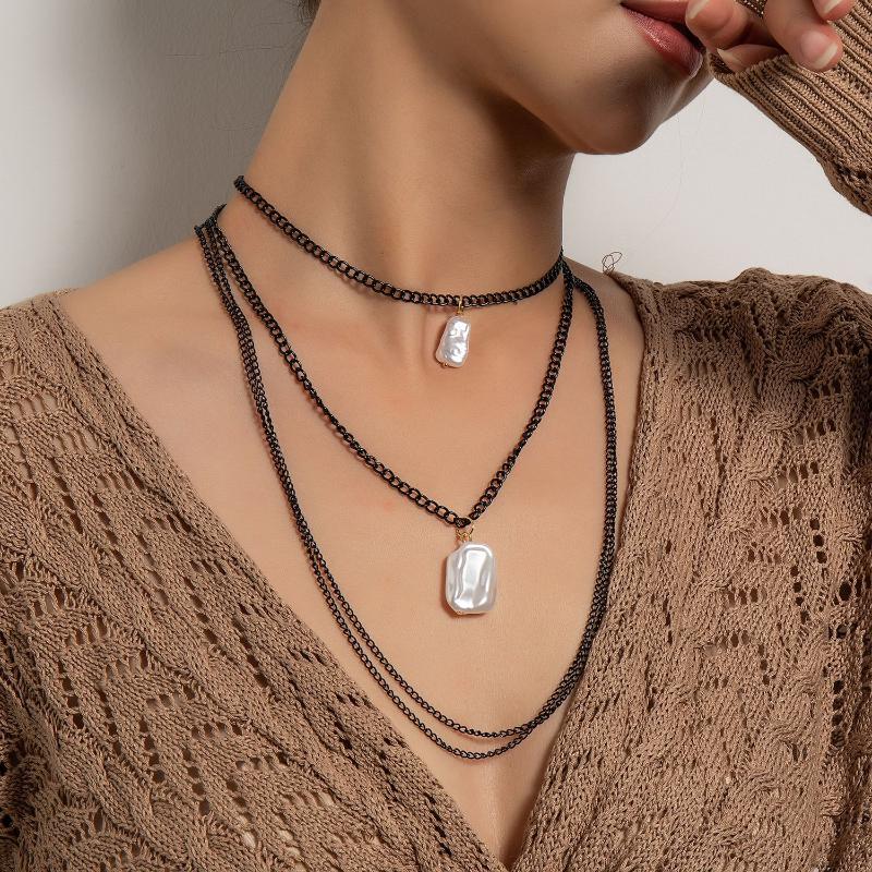Layered Black Pearl Beads Chains Necklace for Women Bohemia Baroque Pearl Pedants Choker Necklace Jewelry Collar Charm
Layered Black Pearl Beads Chains Necklace for Women Bohemia Baroque Pearl Pedants Choker Necklace Jewelry Collar Charm