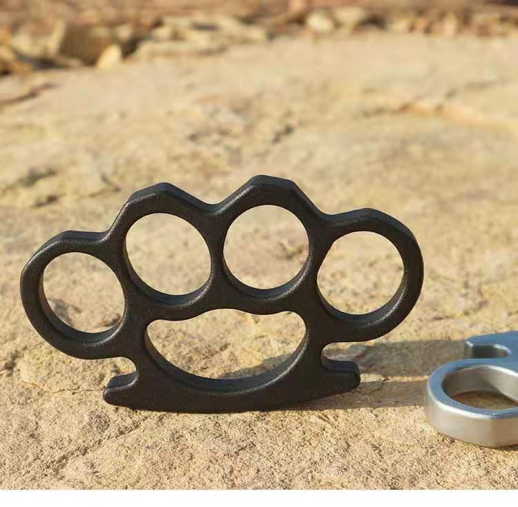 Self defense metal iron four finger tiger metal ring fight legal ring glass fiber defense hand brace against 004
Self defense metal iron four finger tiger metal ring fight legal ring glass fiber defense hand brace against 004