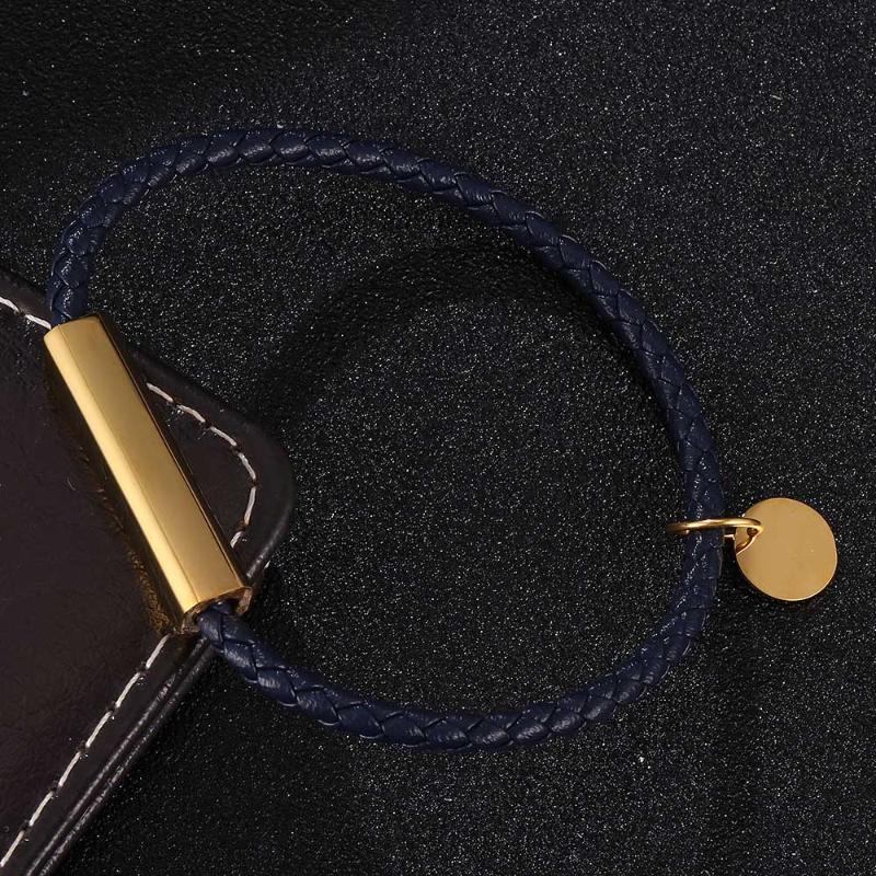 Trendy Leather Bracelet Men Stainless Steel Magnetic Clasp Handmade Men Bangles Dark Blue Braided Leather Bracelet BB0711
Trendy Leather Bracelet Men Stainless Steel Magnetic Clasp Handmade Men Bangles Dark Blue Braided Leather Bracelet BB0711