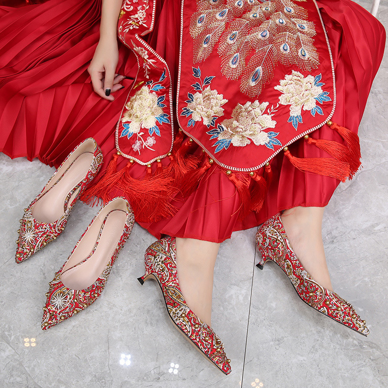2021 New Xiu Chinese-style Floral-style Low-cut Cut Satin Quilt Shoes Pxnh, Red(heels 4cm)
2021 New Xiu Chinese-style Floral-style Low-cut Cut Satin Quilt Shoes Pxnh, Red(heels 4cm)