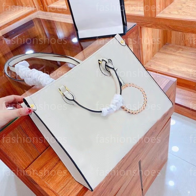 Exclusive designer fashion leather embossing quality shopping bags Wholesale handbag High-end handbags High-end designer bags
Exclusive designer fashion leather embossing quality shopping bags Wholesale handbag High-end handbags High-end designer bags