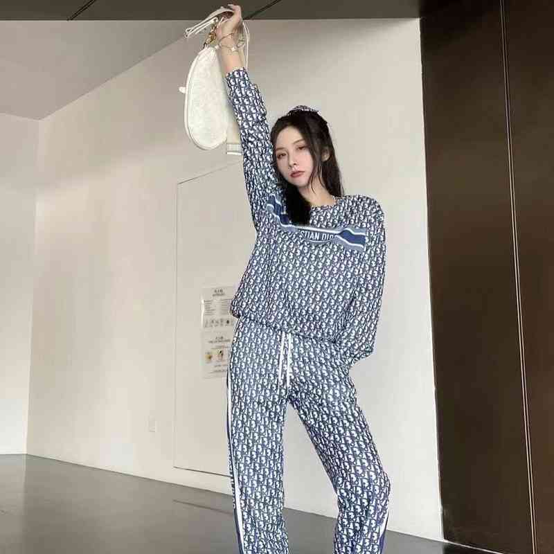 2022 Factory Wholesale New Model autumn and winter net red with the same positioning clip printed letters round neck long sleeve + Pants Set two-piece set, Picture style
2022 Factory Wholesale New Model autumn and winter net red with the same positioning clip printed letters round neck long sleeve + Pants Set two-piece set, Picture style